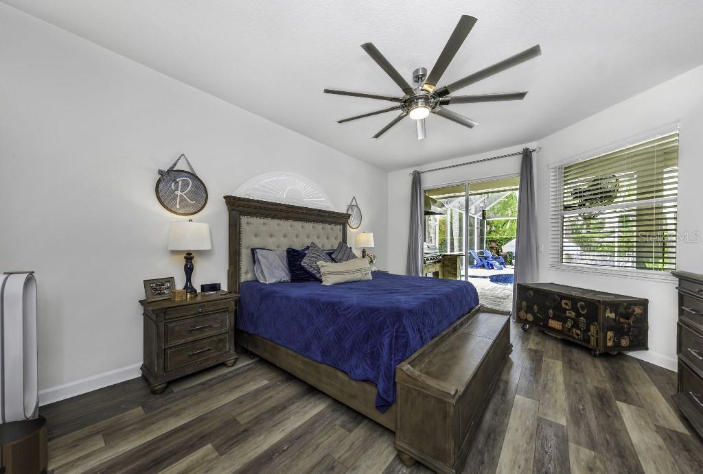 Image 11 of 50 For 15104 Elmcrest Street