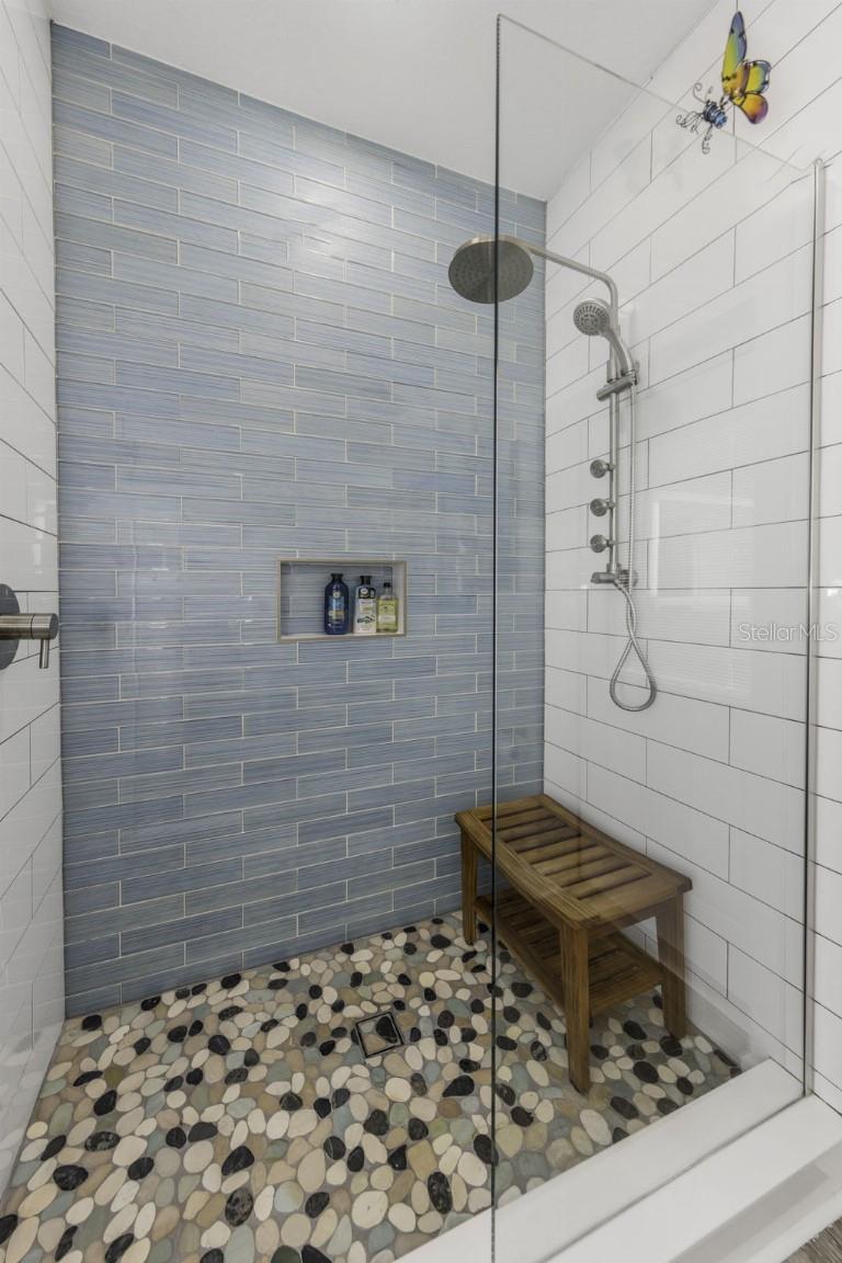 Image 31 of 50 For 15104 Elmcrest Street