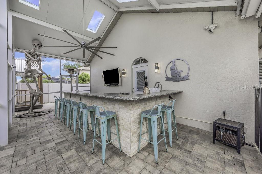 Image 35 of 50 For 15104 Elmcrest Street