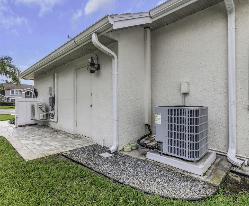 Image 44 of 50 For 15104 Elmcrest Street