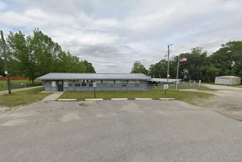 Image 3 of 8 For 211 Ward Avenue