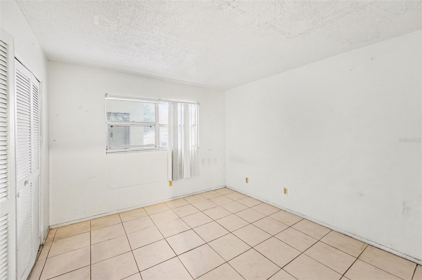 Image 19 of 34 For 5051 75th Avenue N 4