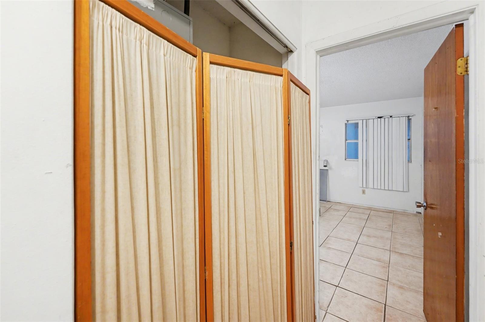 Image 21 of 34 For 5051 75th Avenue N 4