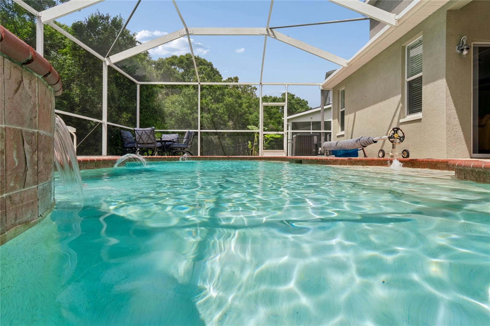 Listing photo id 12 for 9317 Mandrake Court