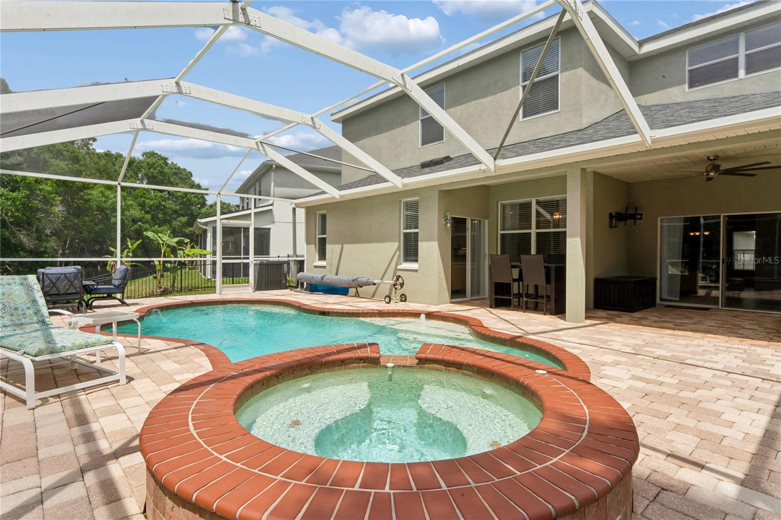 Listing photo id 13 for 9317 Mandrake Court