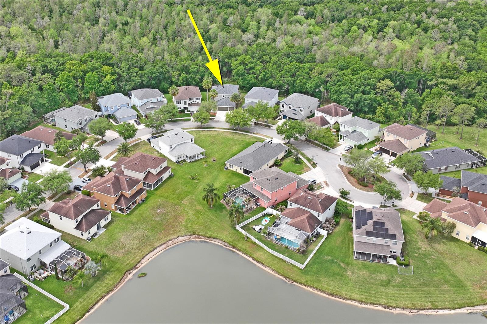 Listing photo id 16 for 9317 Mandrake Court