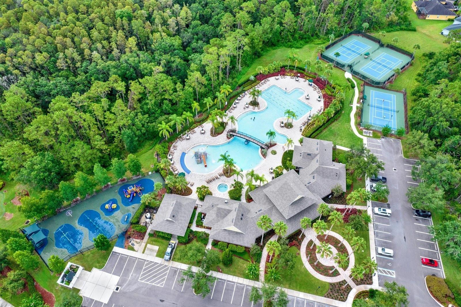 Listing photo id 25 for 9317 Mandrake Court