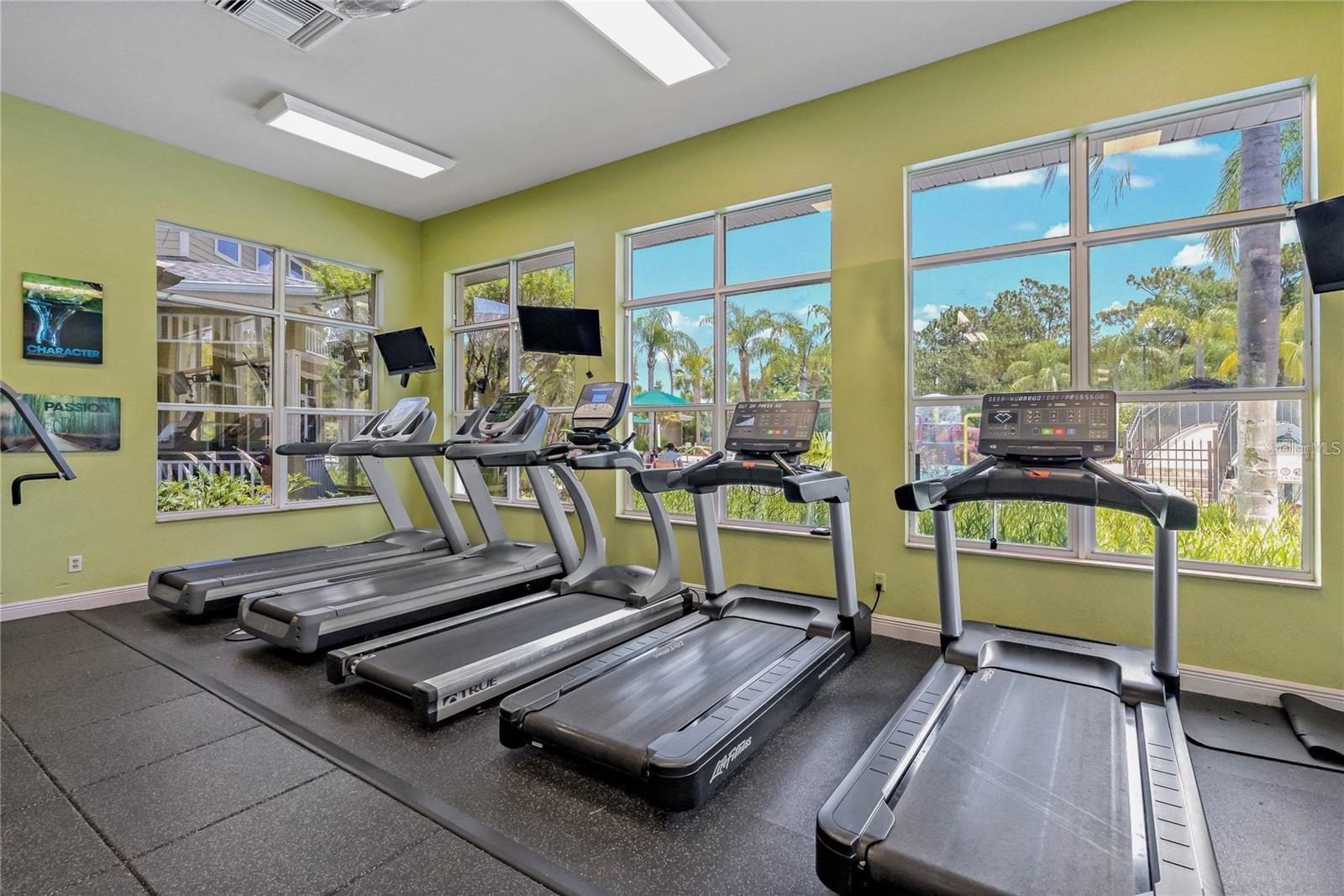 Listing photo id 28 for 9317 Mandrake Court