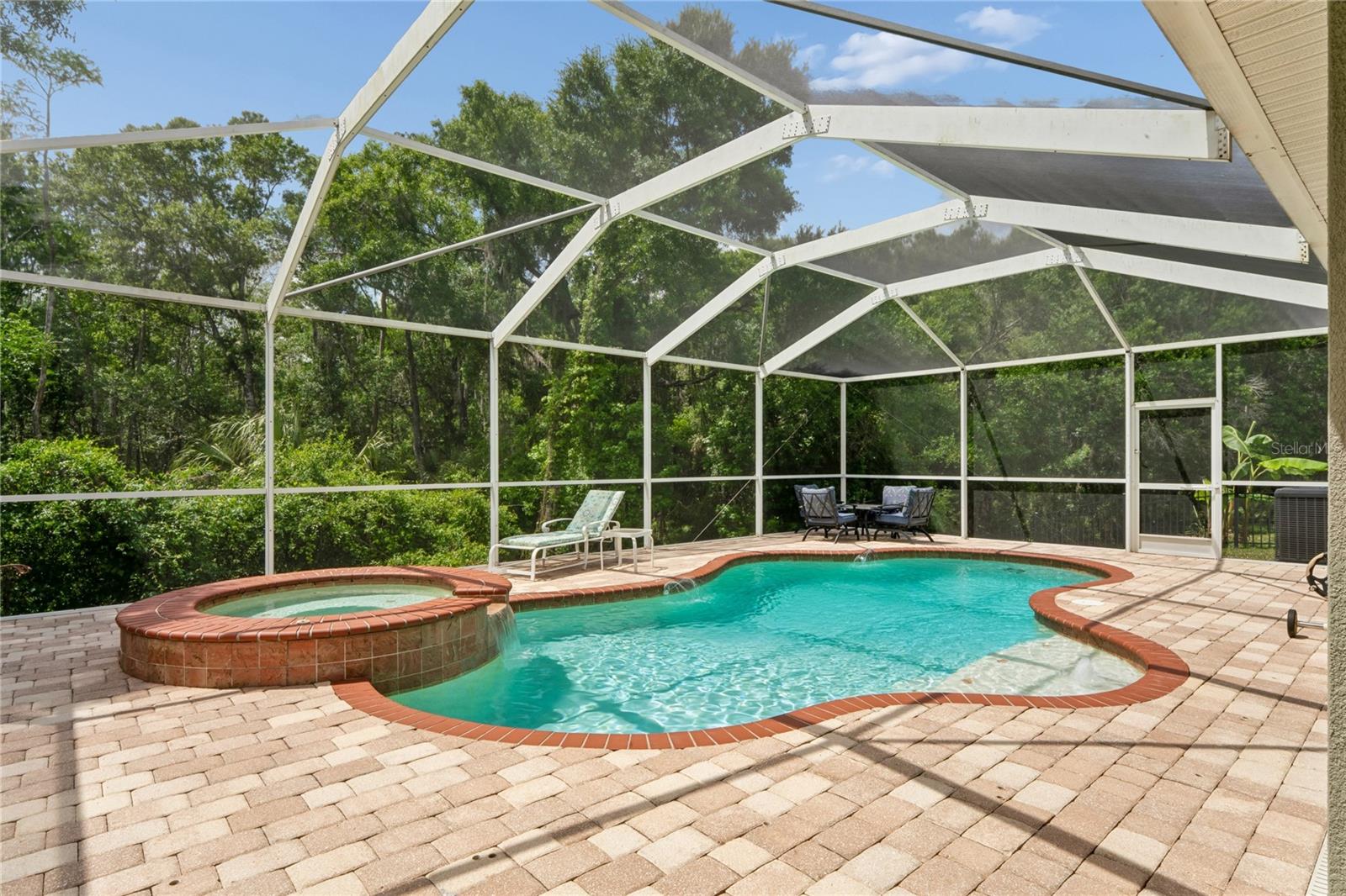 Listing photo id 2 for 9317 Mandrake Court