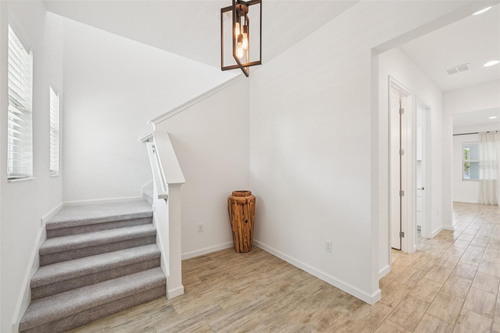 Image 20 of 57 For 806 Winterside Drive