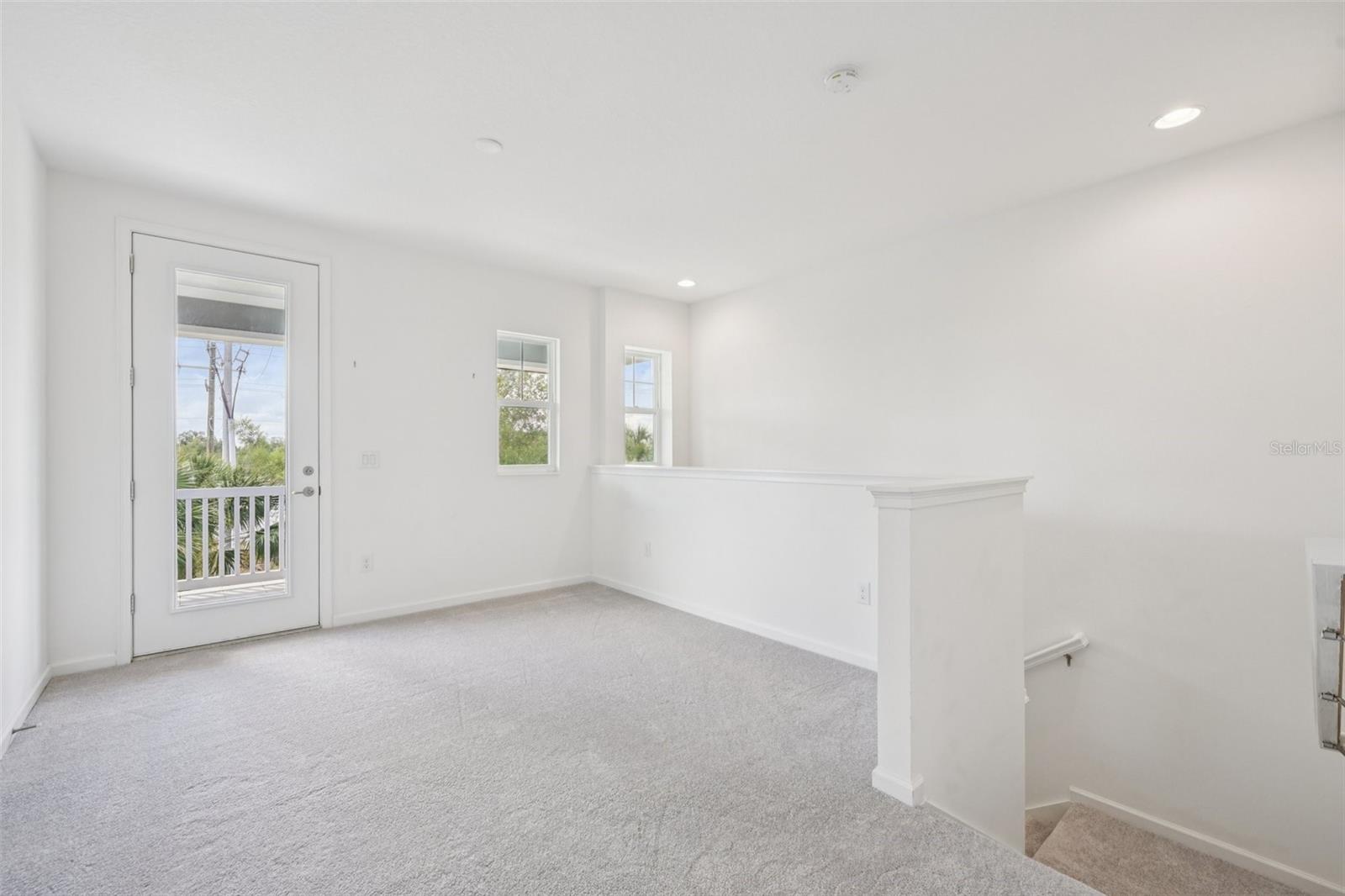 Image 23 of 57 For 806 Winterside Drive