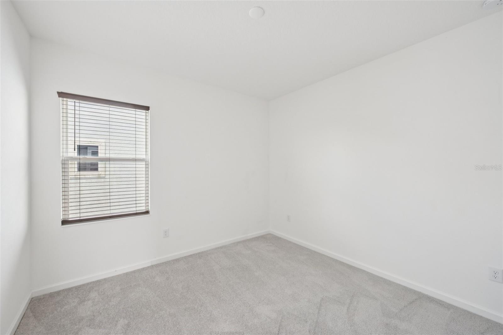 Image 26 of 57 For 806 Winterside Drive