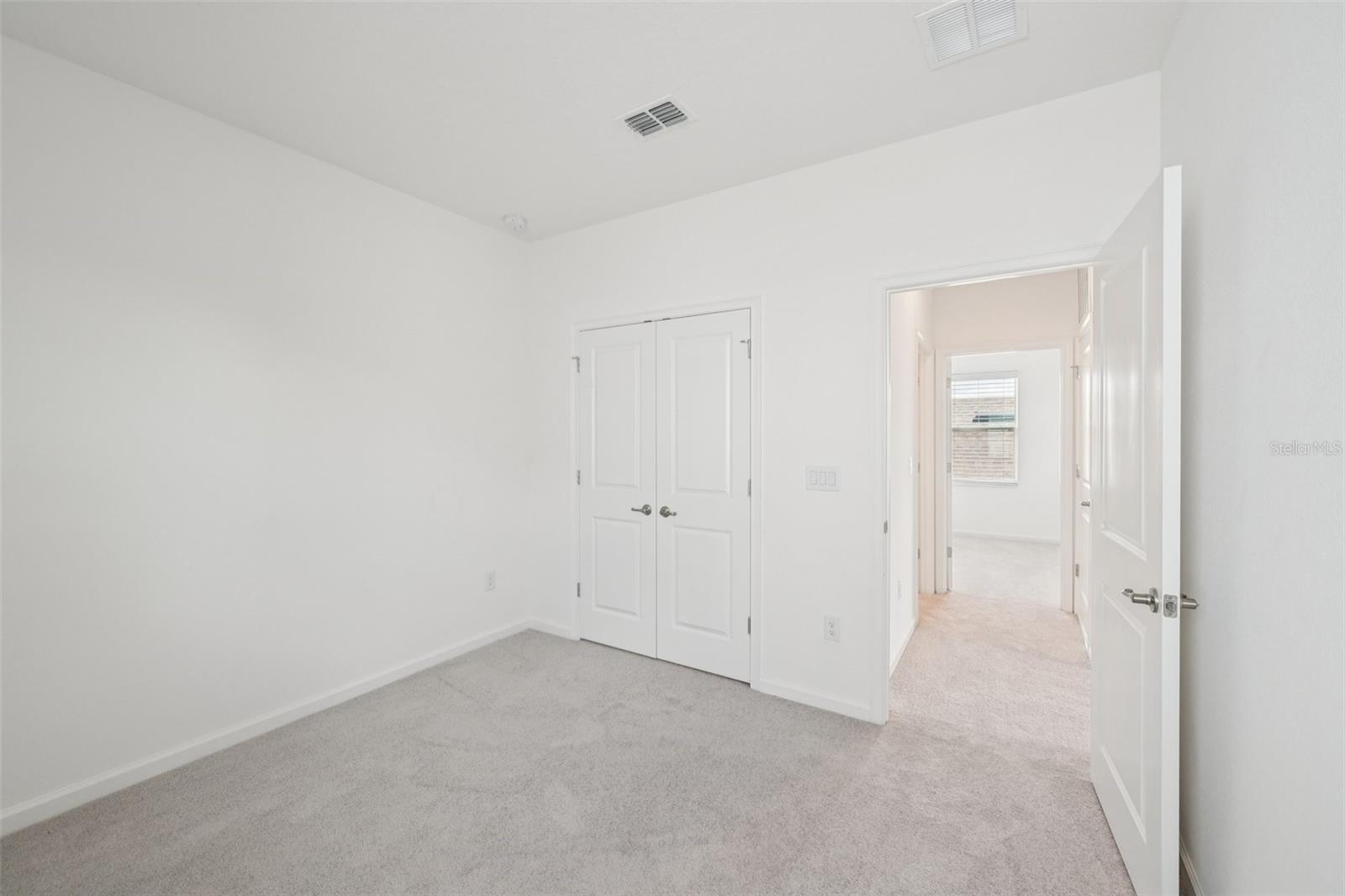 Image 27 of 57 For 806 Winterside Drive