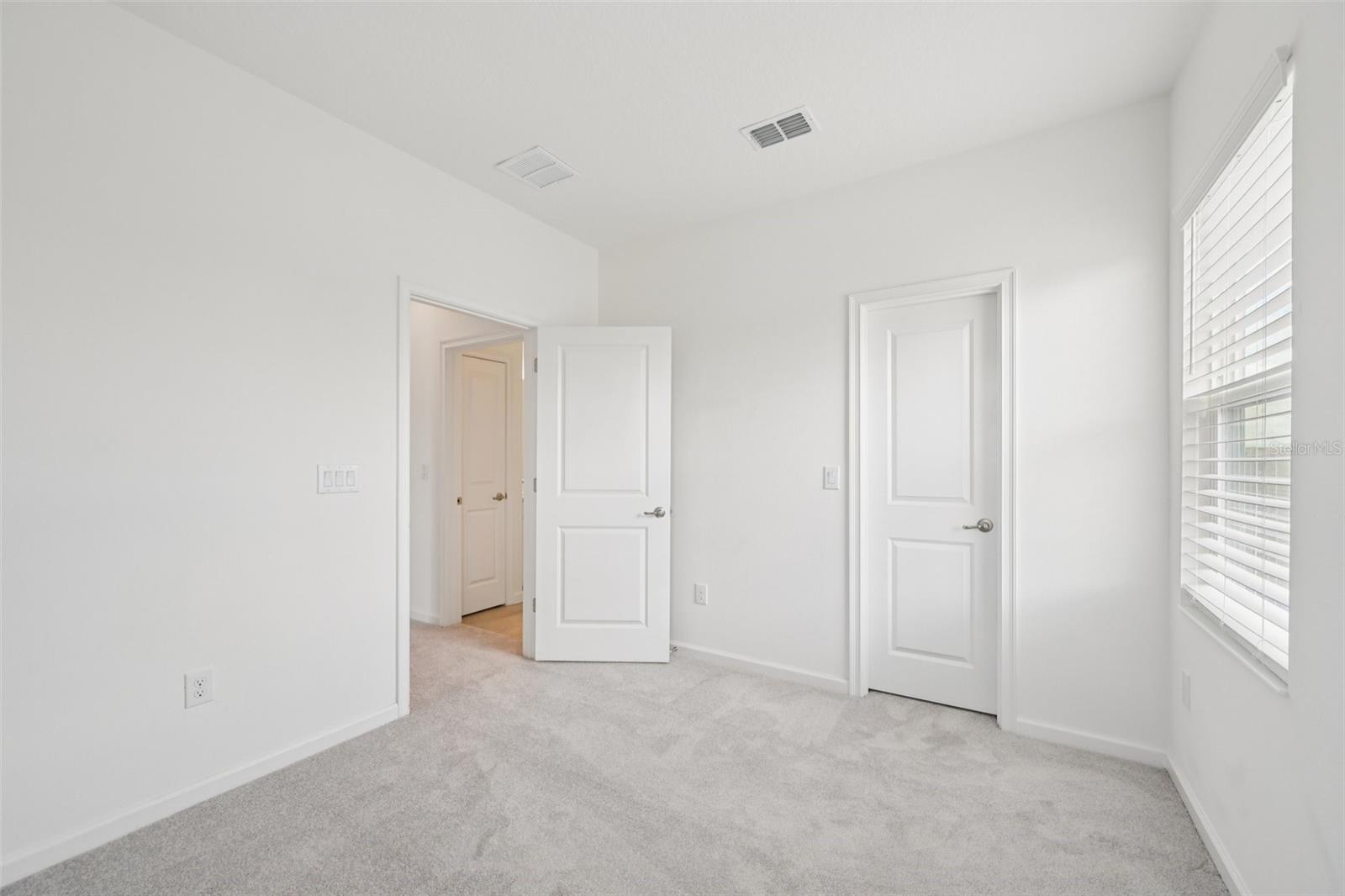 Image 29 of 57 For 806 Winterside Drive