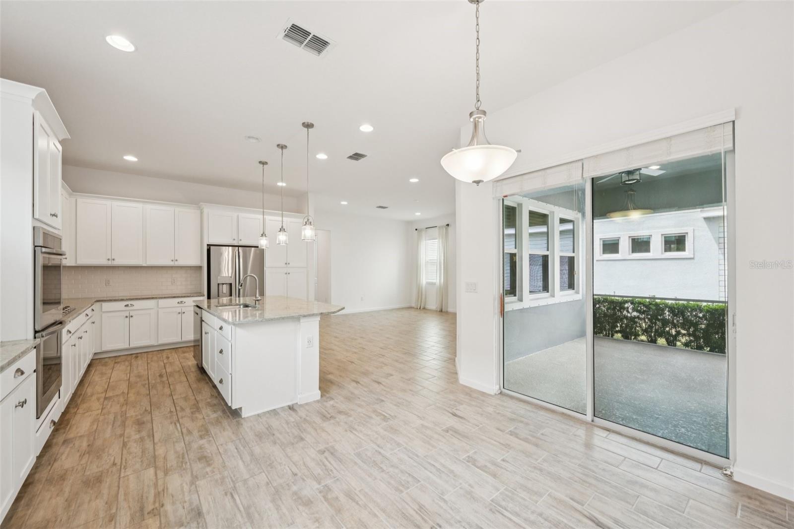 Image 6 of 57 For 806 Winterside Drive