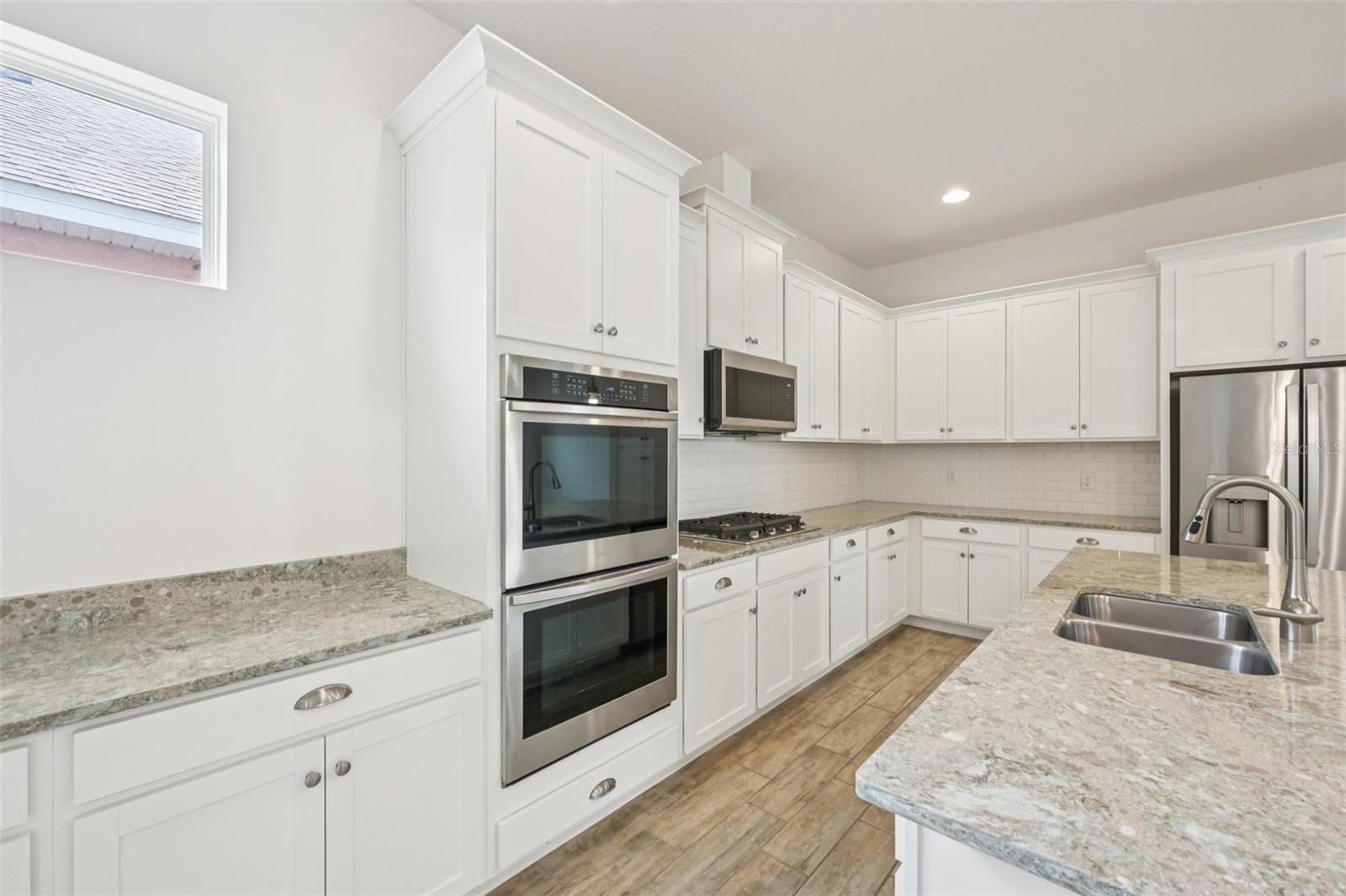Image 8 of 57 For 806 Winterside Drive