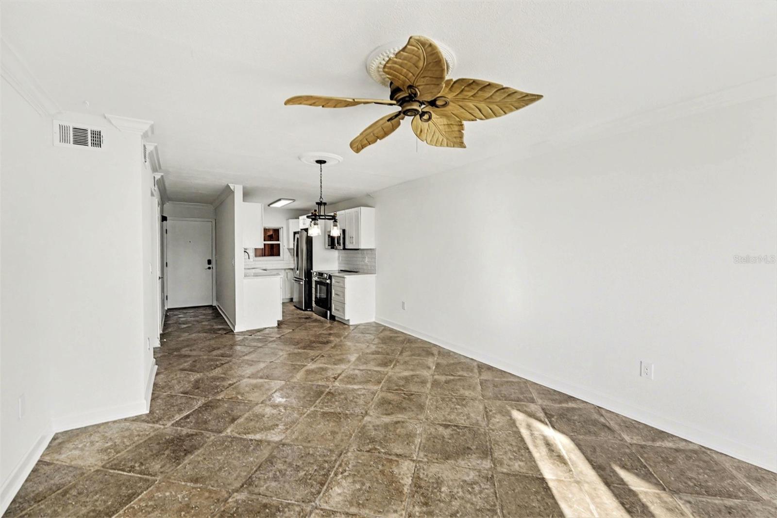 Image 9 of 36 For 8931 Blind Pass Road 161