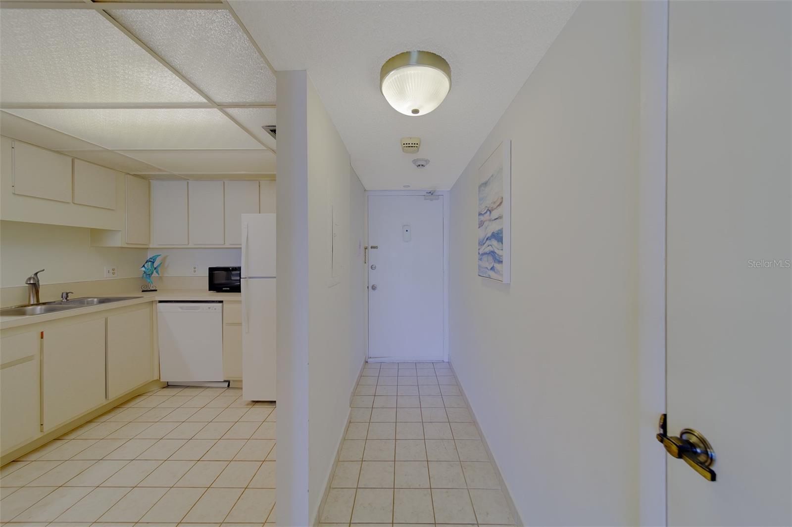 Image 49 of 78 For 51 Island Way 101