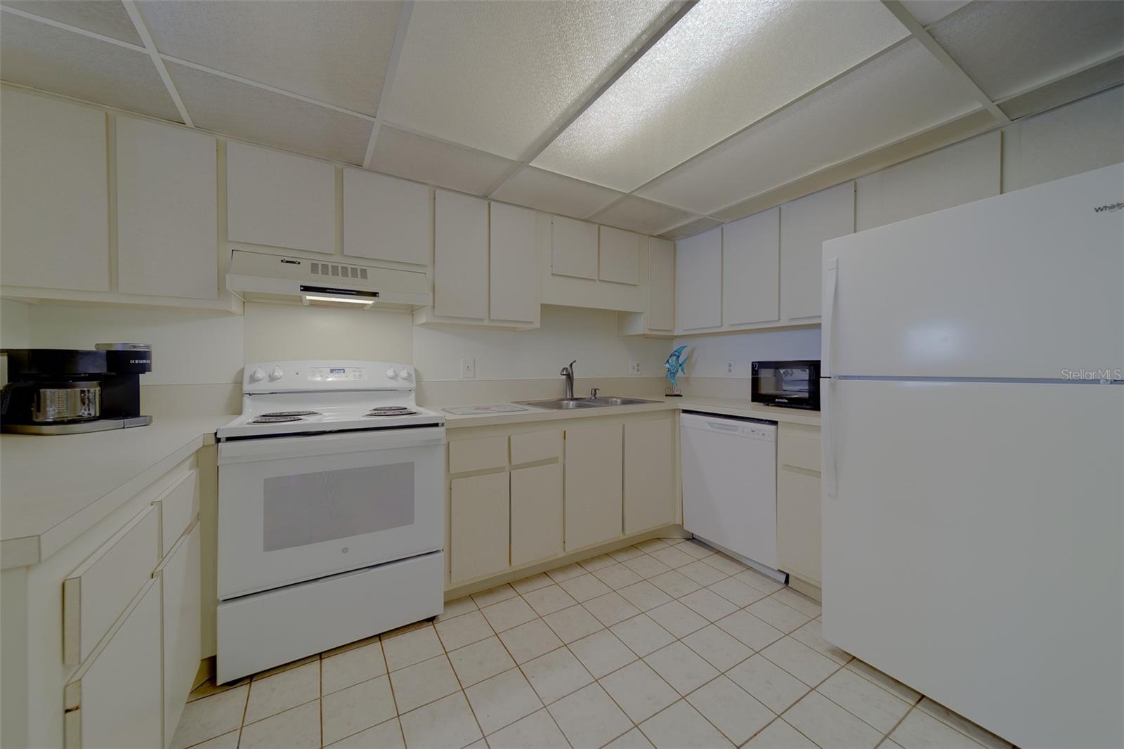 Image 50 of 78 For 51 Island Way 101