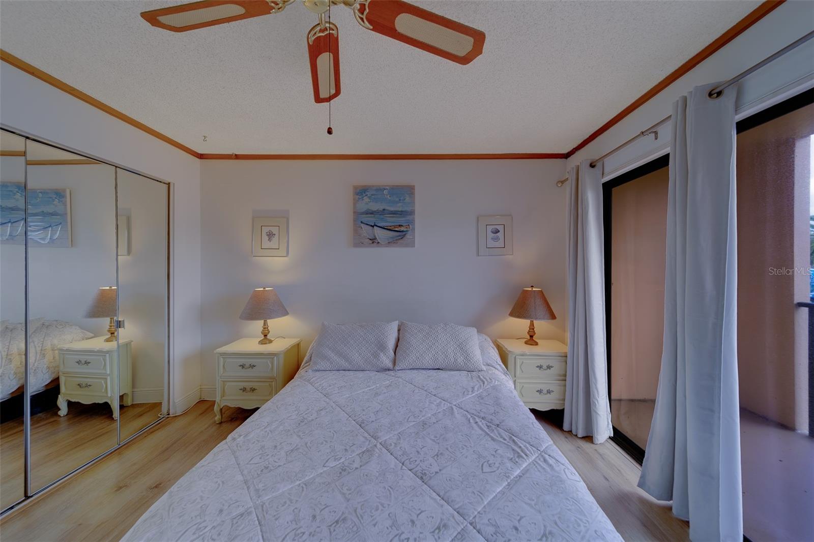 Image 58 of 78 For 51 Island Way 101