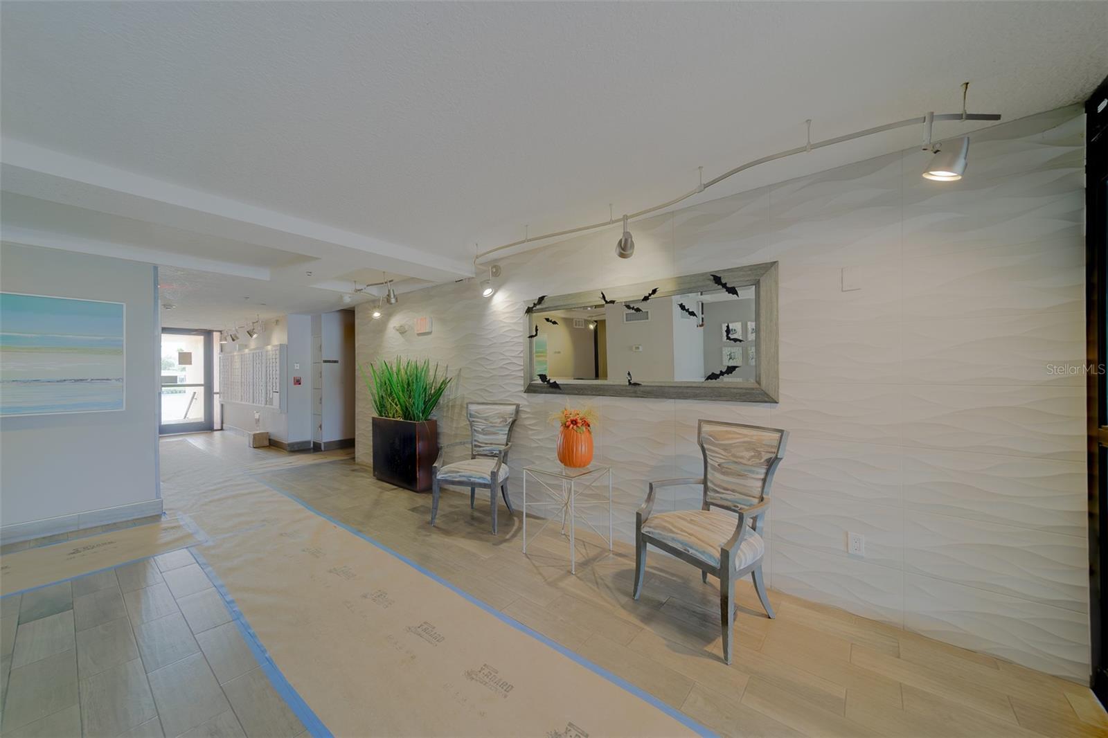 Image 66 of 78 For 51 Island Way 101