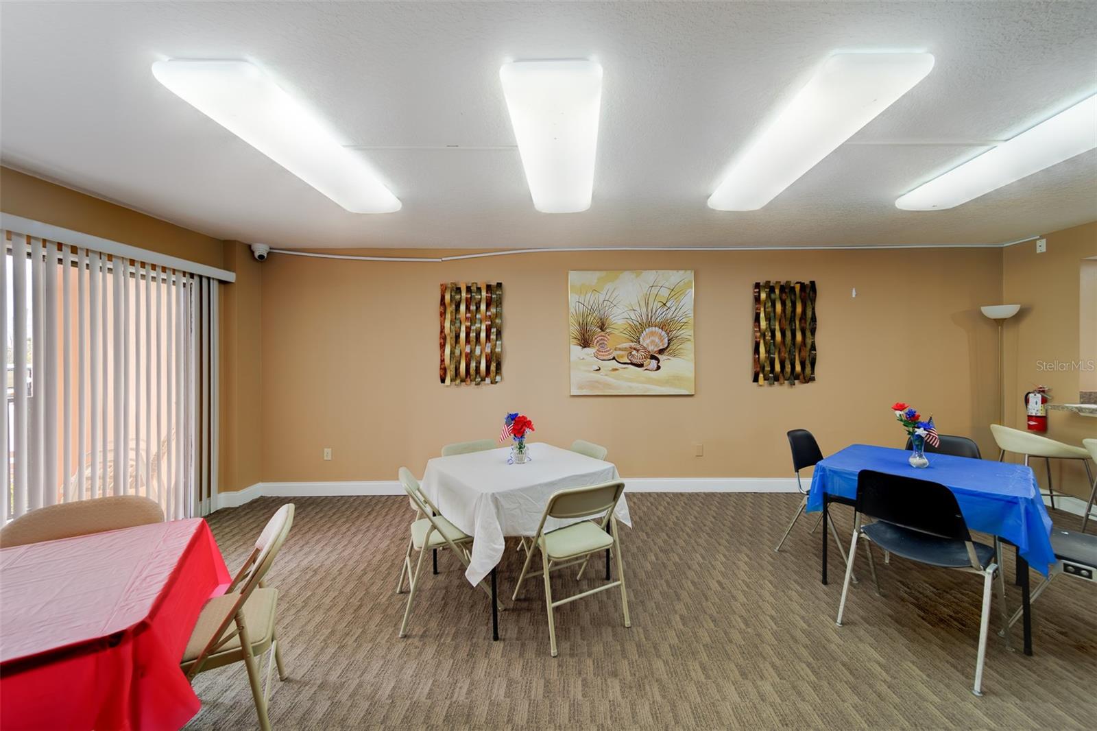 Image 68 of 78 For 51 Island Way 101