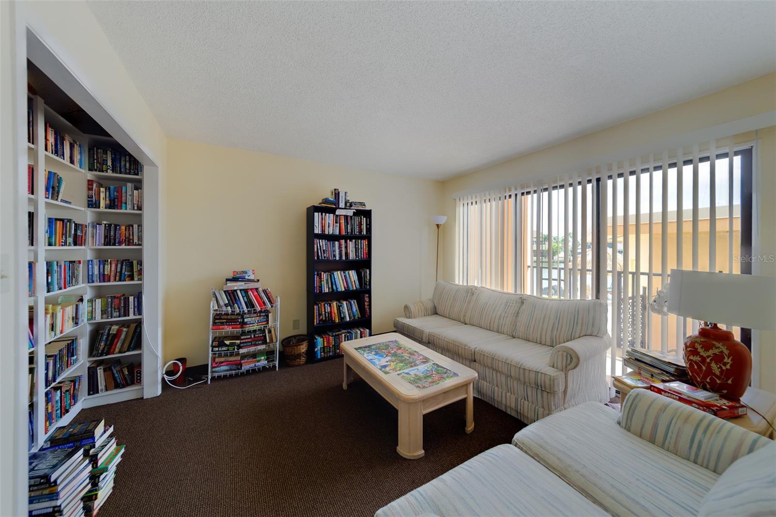 Image 70 of 78 For 51 Island Way 101