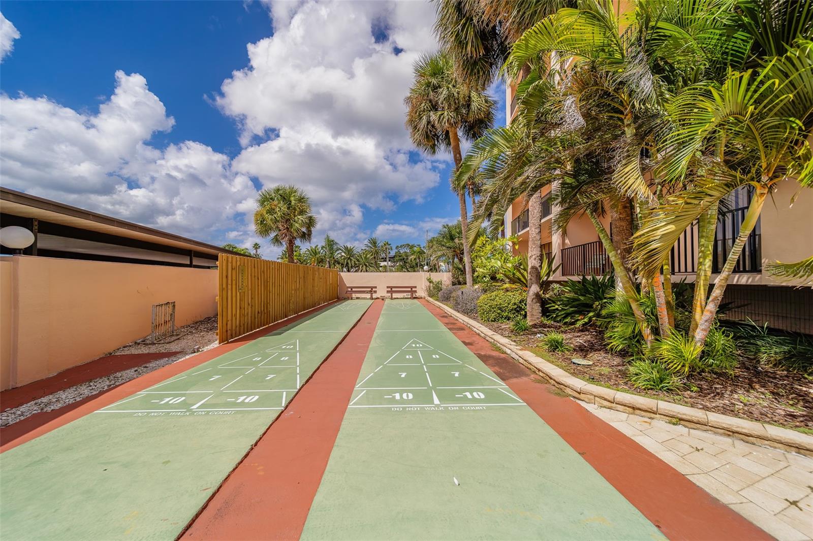 Image 78 of 78 For 51 Island Way 101