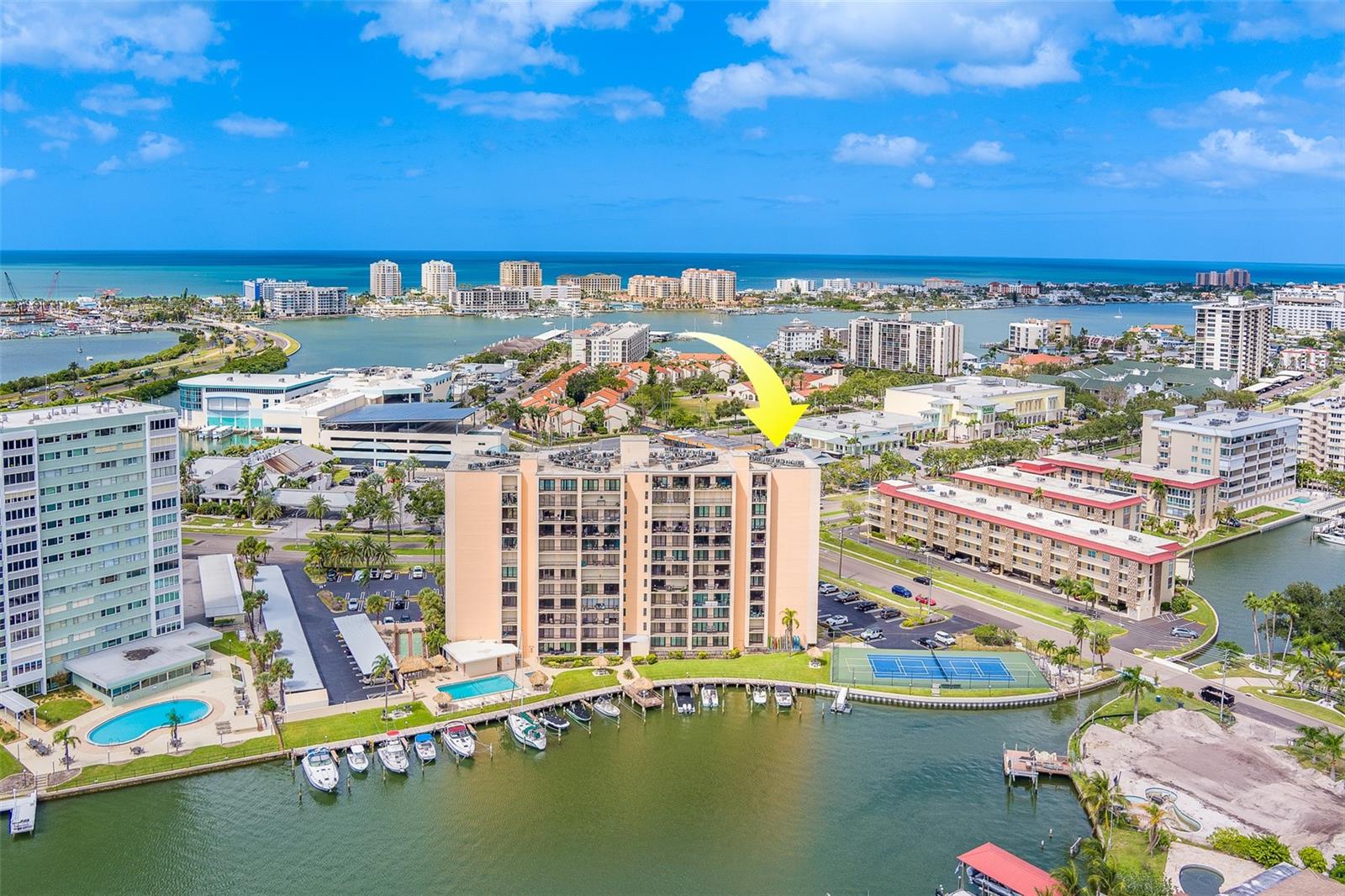 Image 9 of 78 For 51 Island Way 101