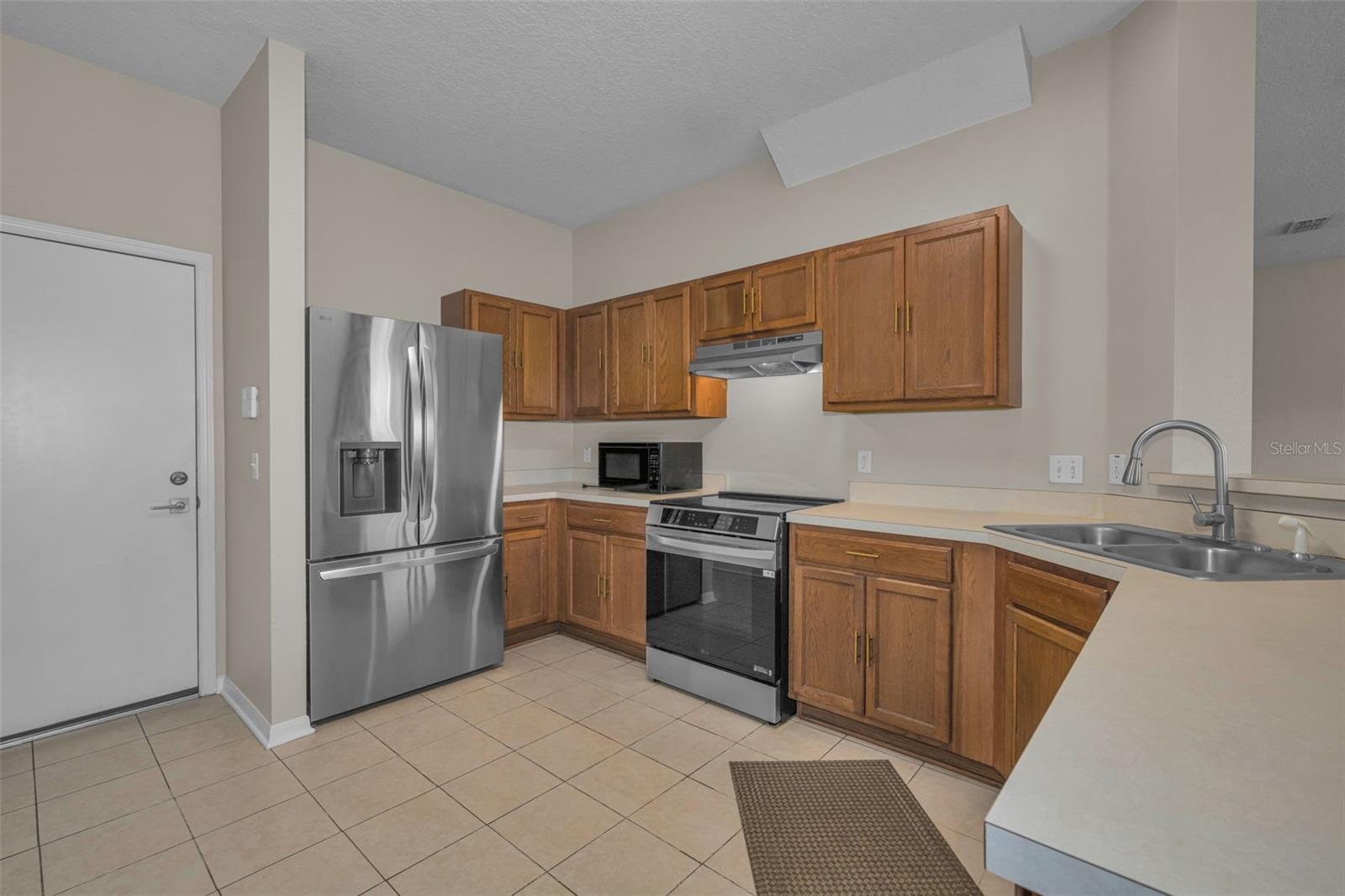 Image 12 of 46 For 17539 Balmaha Drive