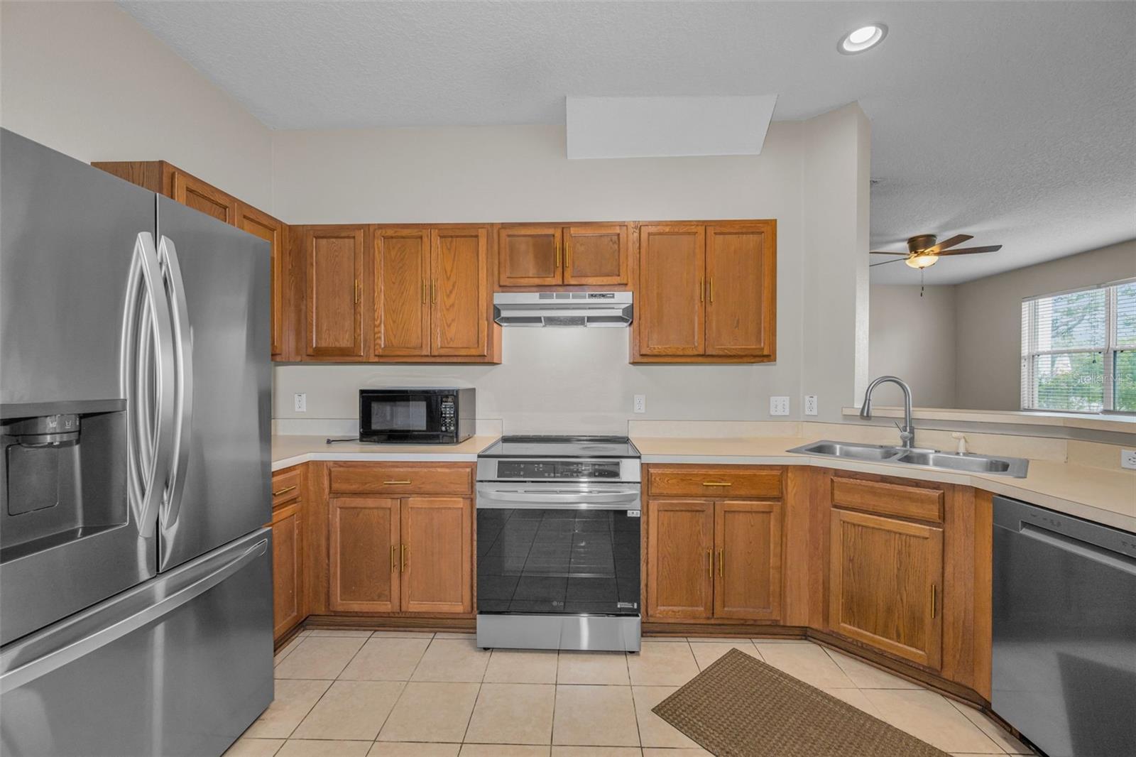 Image 13 of 46 For 17539 Balmaha Drive