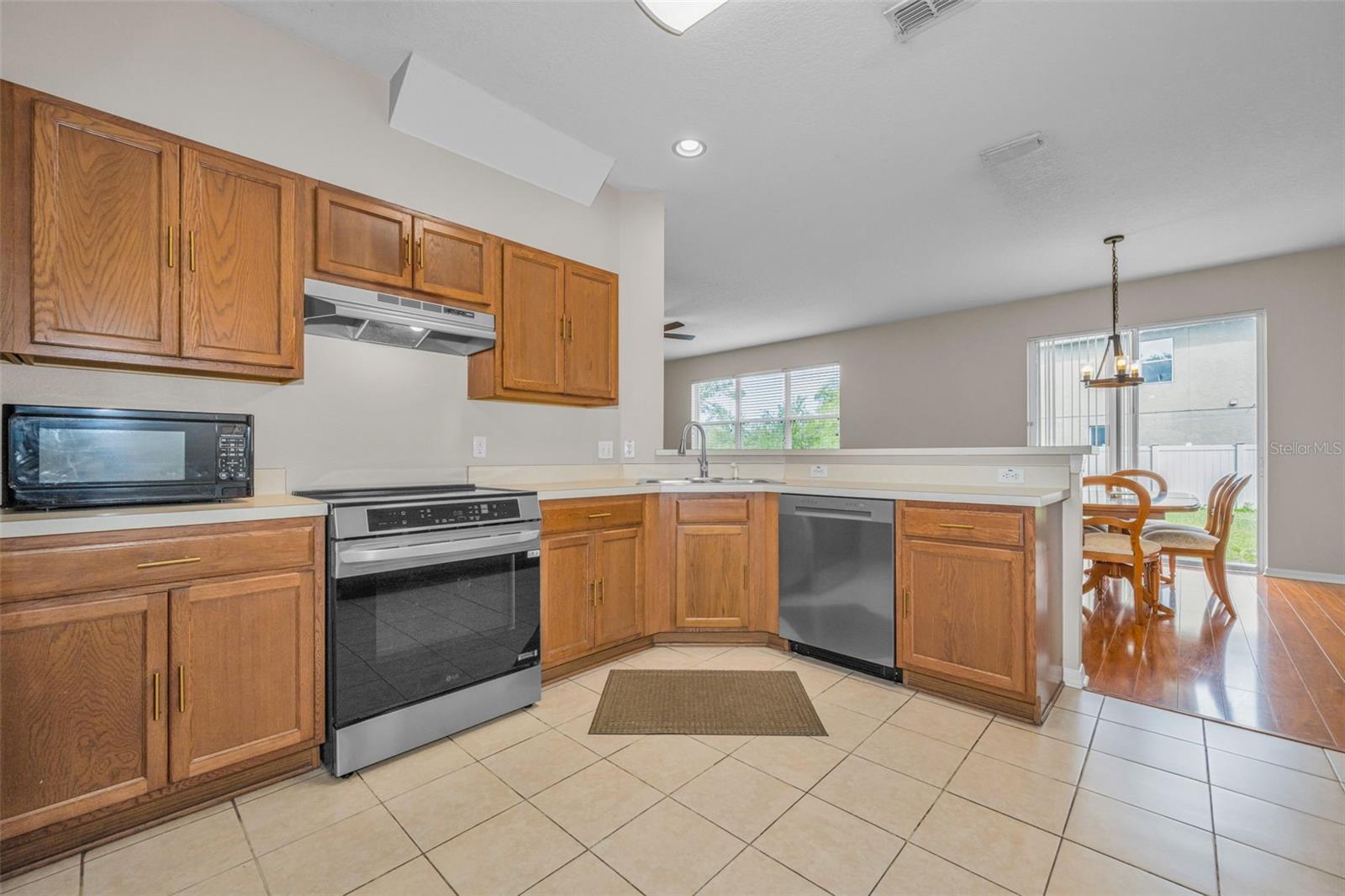 Image 14 of 46 For 17539 Balmaha Drive