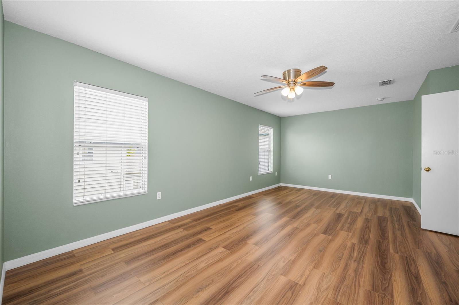 Image 21 of 46 For 17539 Balmaha Drive