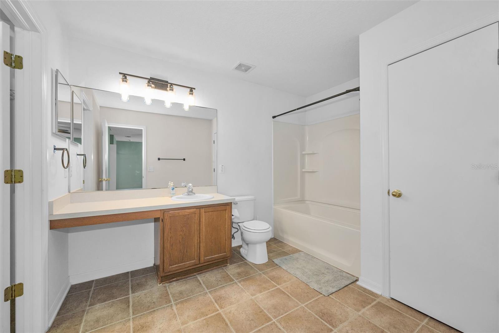 Image 23 of 46 For 17539 Balmaha Drive