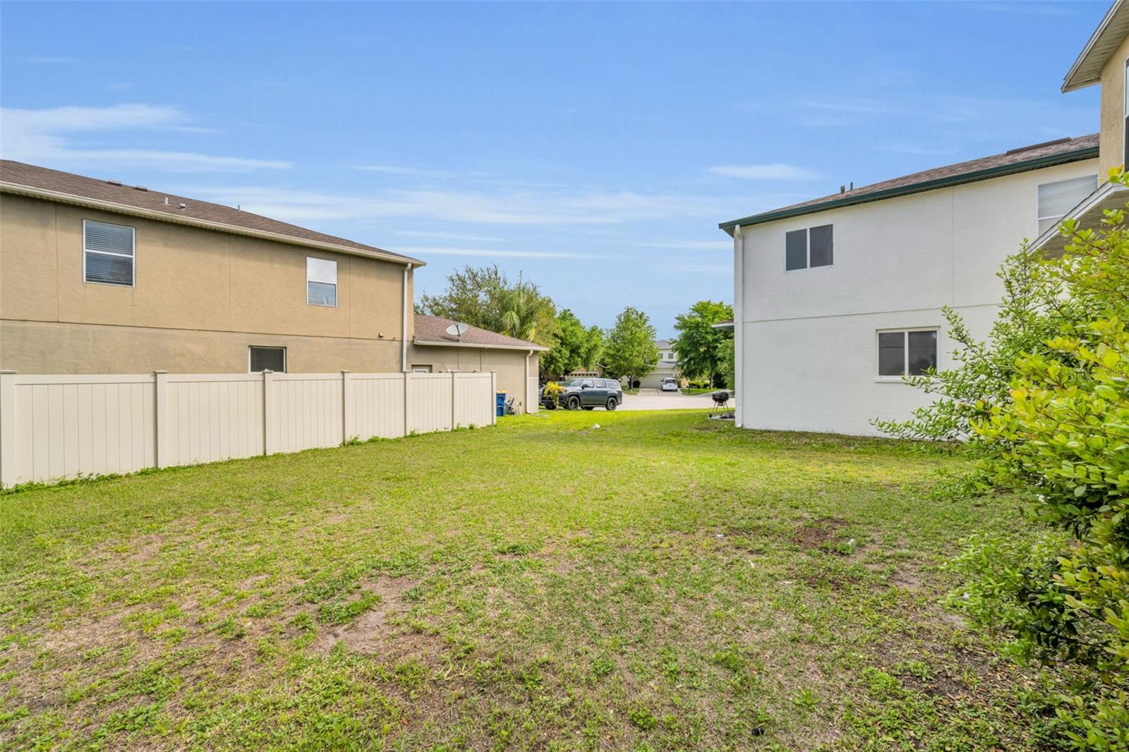 Image 32 of 46 For 17539 Balmaha Drive