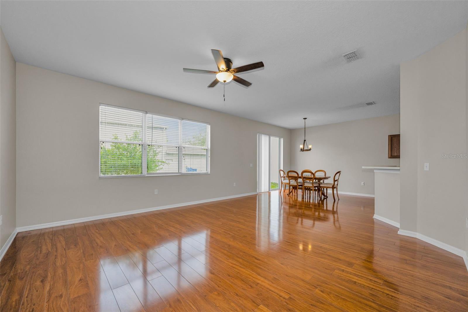 Image 5 of 46 For 17539 Balmaha Drive