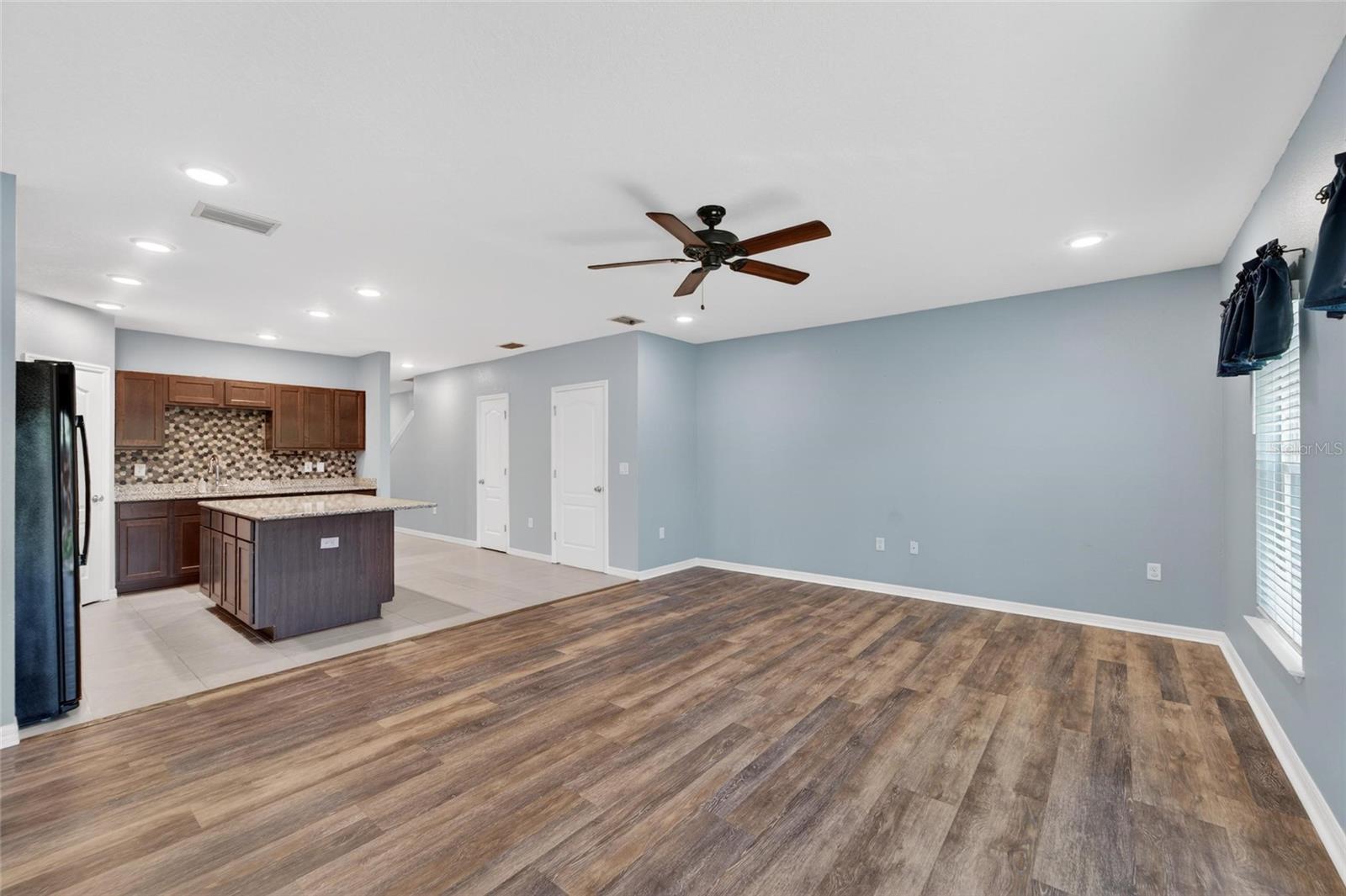 Image 21 of 85 For 3842 Hampstead Lane