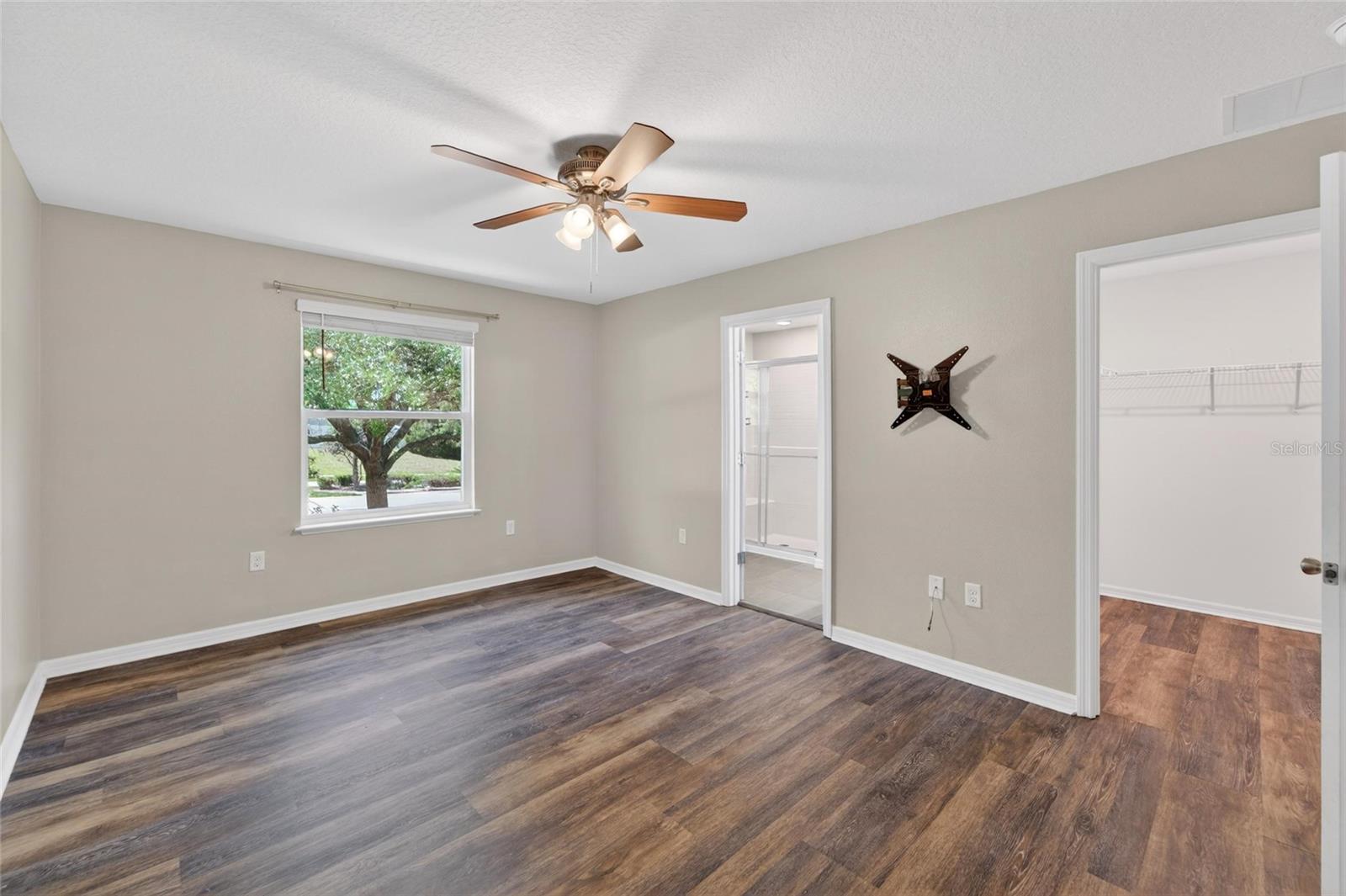 Image 29 of 85 For 3842 Hampstead Lane