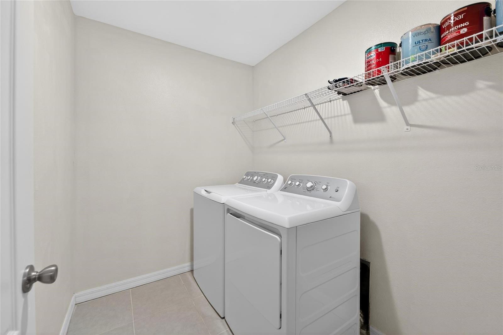 Image 36 of 85 For 3842 Hampstead Lane