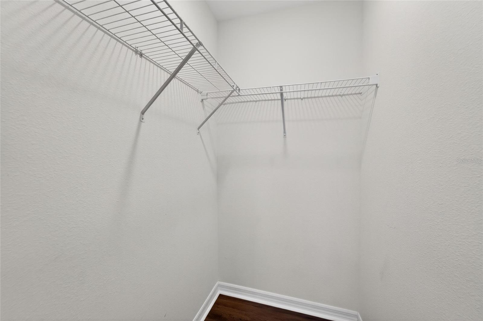 Image 40 of 85 For 3842 Hampstead Lane