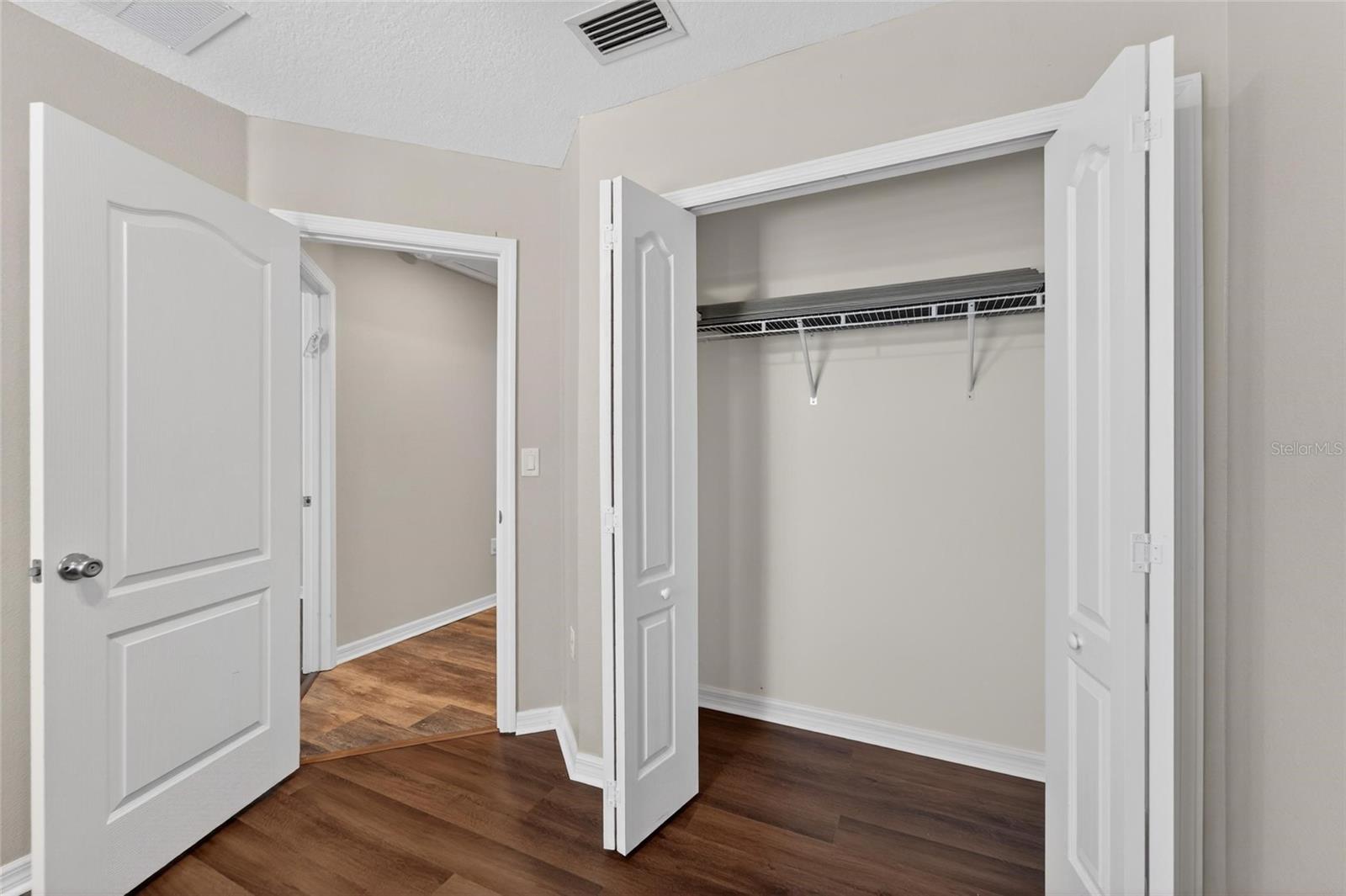 Image 44 of 85 For 3842 Hampstead Lane