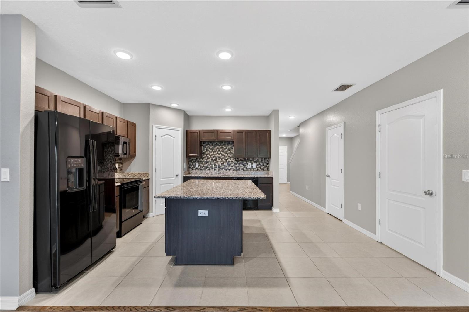 Image 8 of 85 For 3842 Hampstead Lane