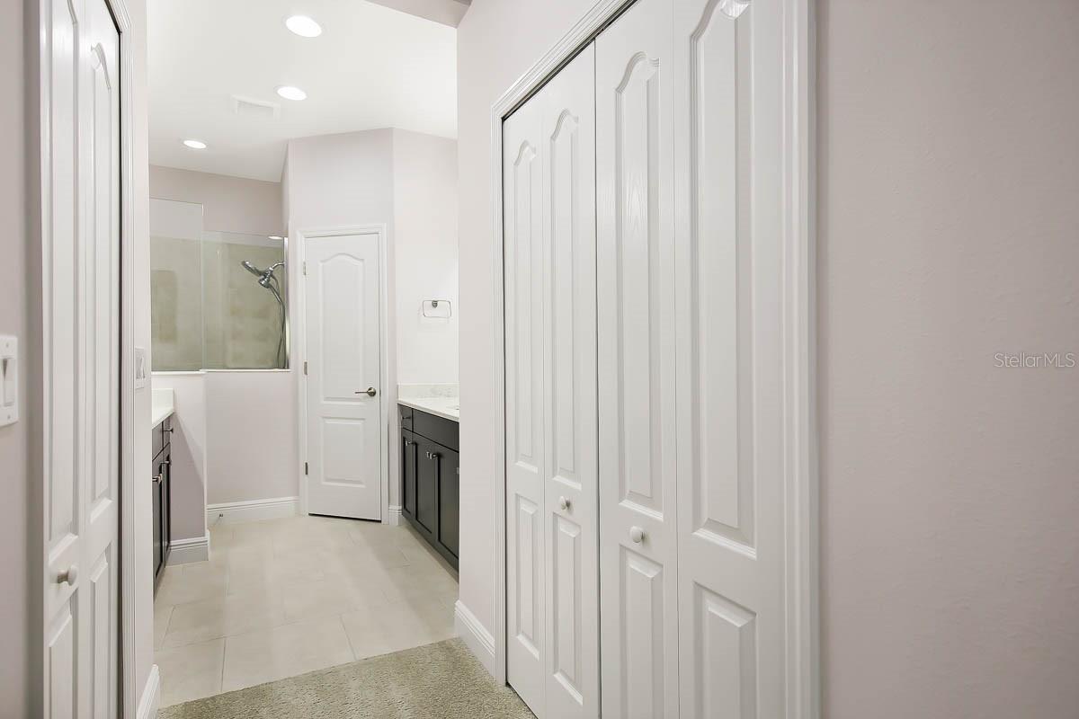 Image 18 of 29 For 13576 Circa Crossing Drive