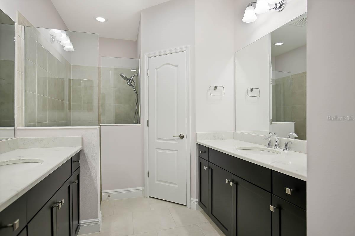 Image 19 of 29 For 13576 Circa Crossing Drive