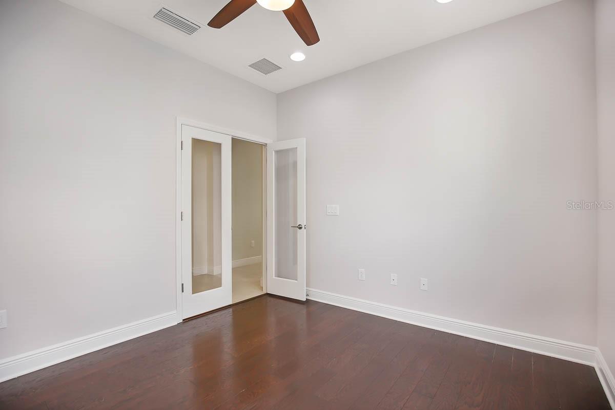 Image 5 of 29 For 13576 Circa Crossing Drive