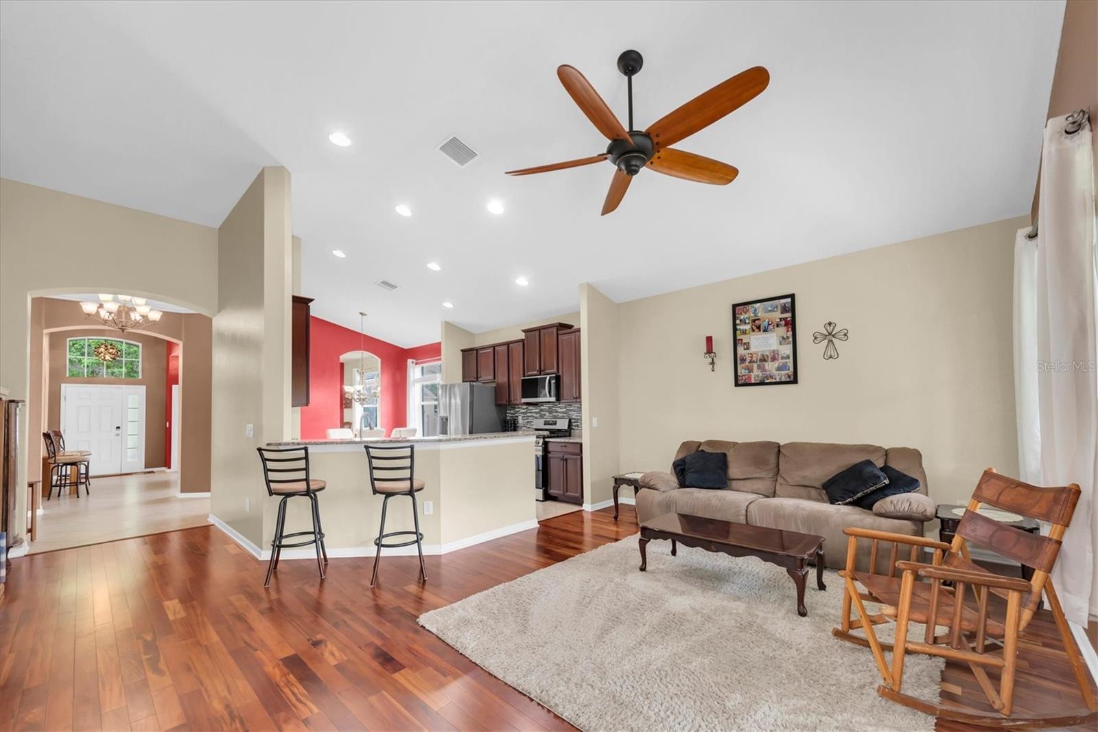 Image 5 of 41 For 10133 Caraway Spice Avenue