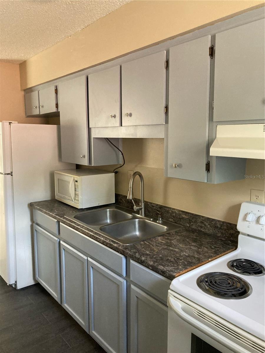 Image 3 of 13 For 1306 Golconda Road