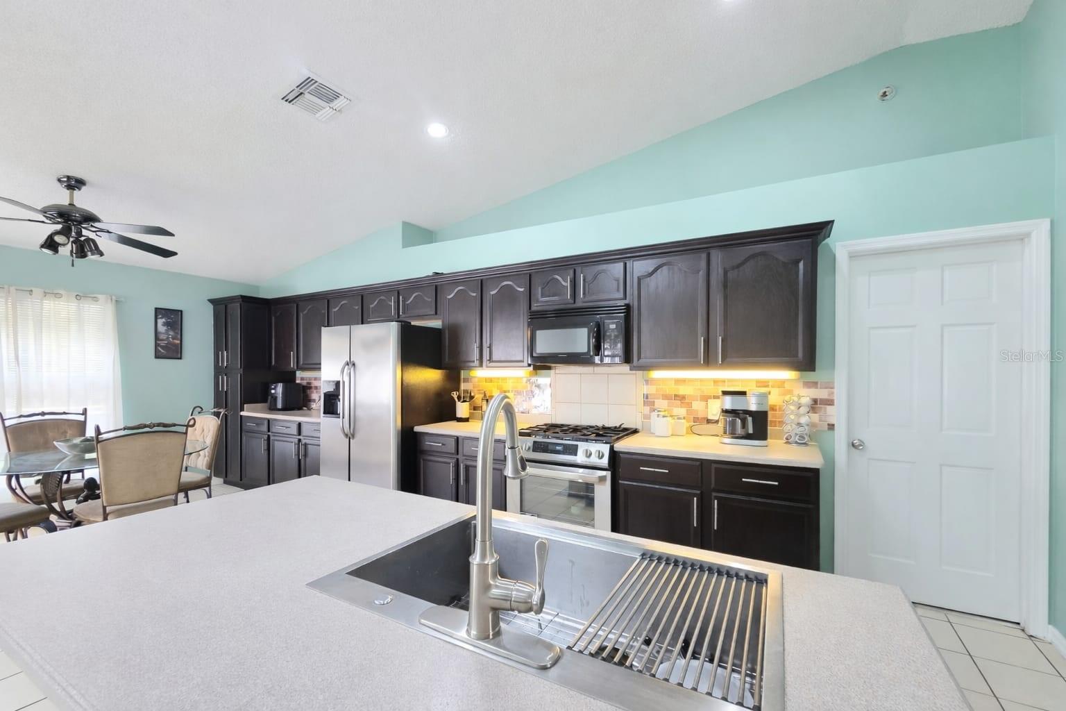 Image 13 of 25 For 664 Reindeer Drive