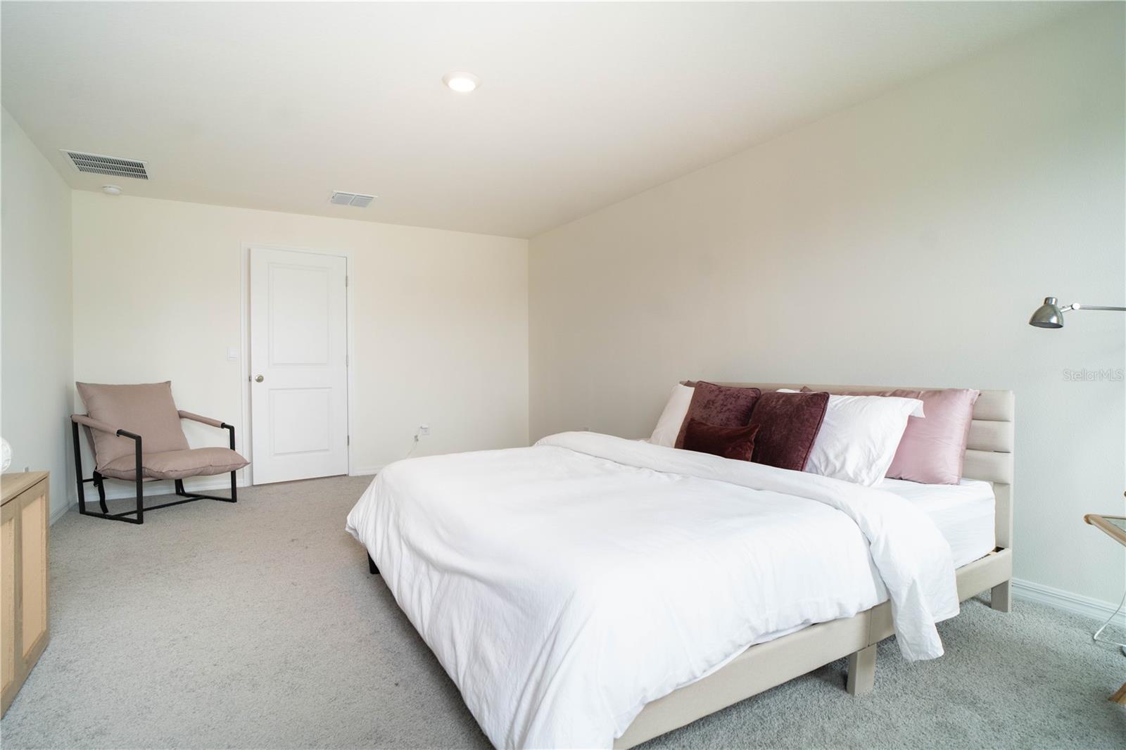 Image 21 of 38 For 13295 Mylion Way