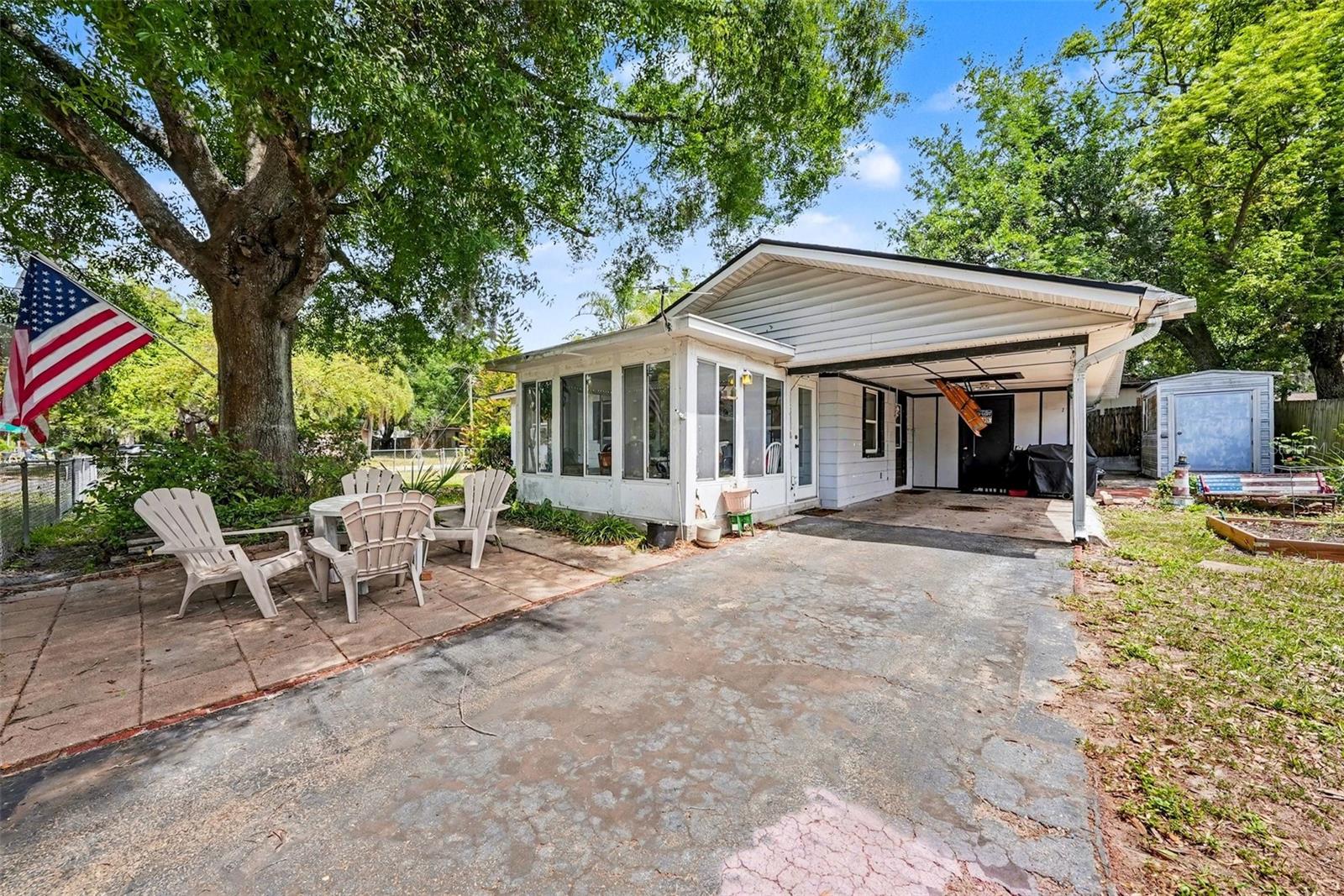 Details for 8605 Tupelo Drive, TAMPA, FL 33637